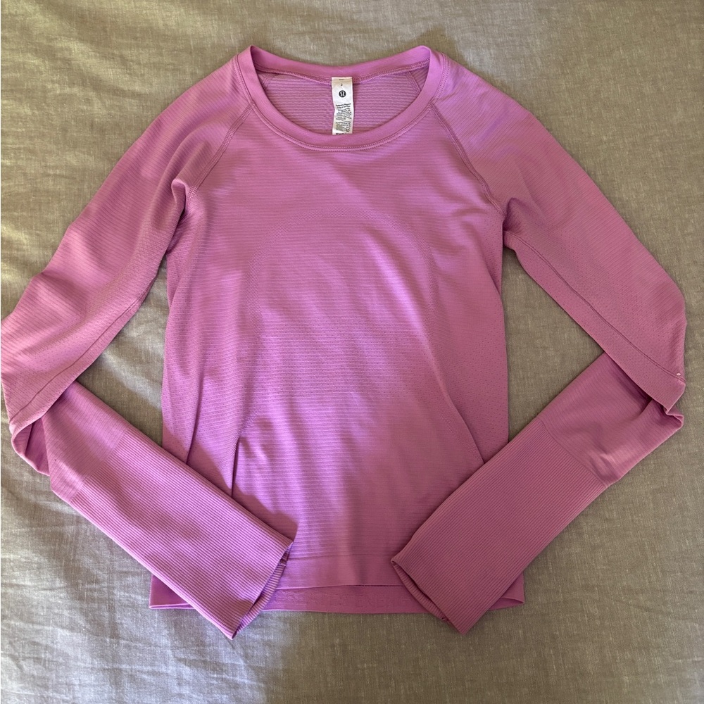 NWOT Lululemon swiftly tech size 2
